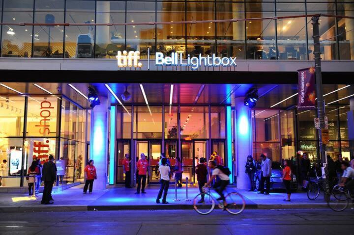 Front Street Suites Toronto Exterior foto
