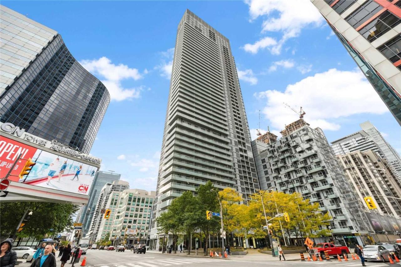 Front Street Suites Toronto Exterior foto